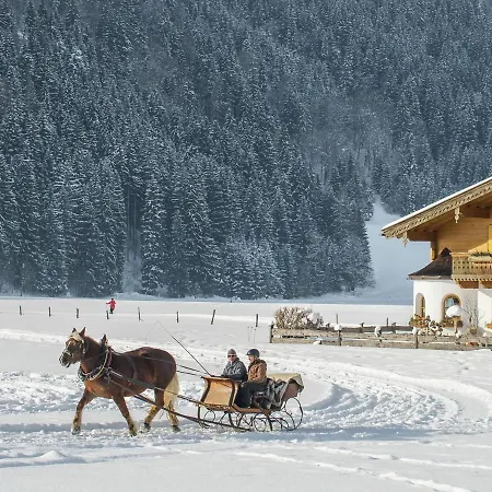 Spacious In Near Ski Area *