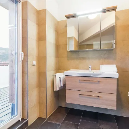 Spacious In Near Ski Area * Zell am See